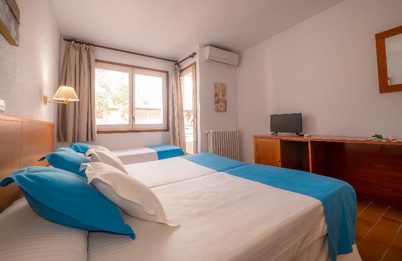 Checkin Torredembarra Hotel Ngoại thất bức ảnh