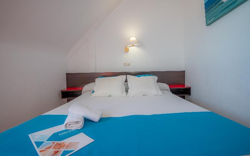Checkin Torredembarra Hotel Ngoại thất bức ảnh